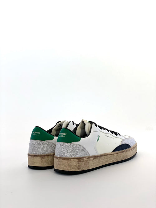 Baskets basses vintage pour hommes, en similicuir blanc et à talon Grenn, chaussures de skate décontractées, baskets rétro Sun noires effet vieilli, baskets de mode streetwear pour hommes Camara Shopping Baskets basses vintage pour hommes, en similicuir blanc et à talon Grenn, chaussures de skate décontractées, baskets rétro Sun noires effet vieilli, baskets de mode streetwear pour hommes
