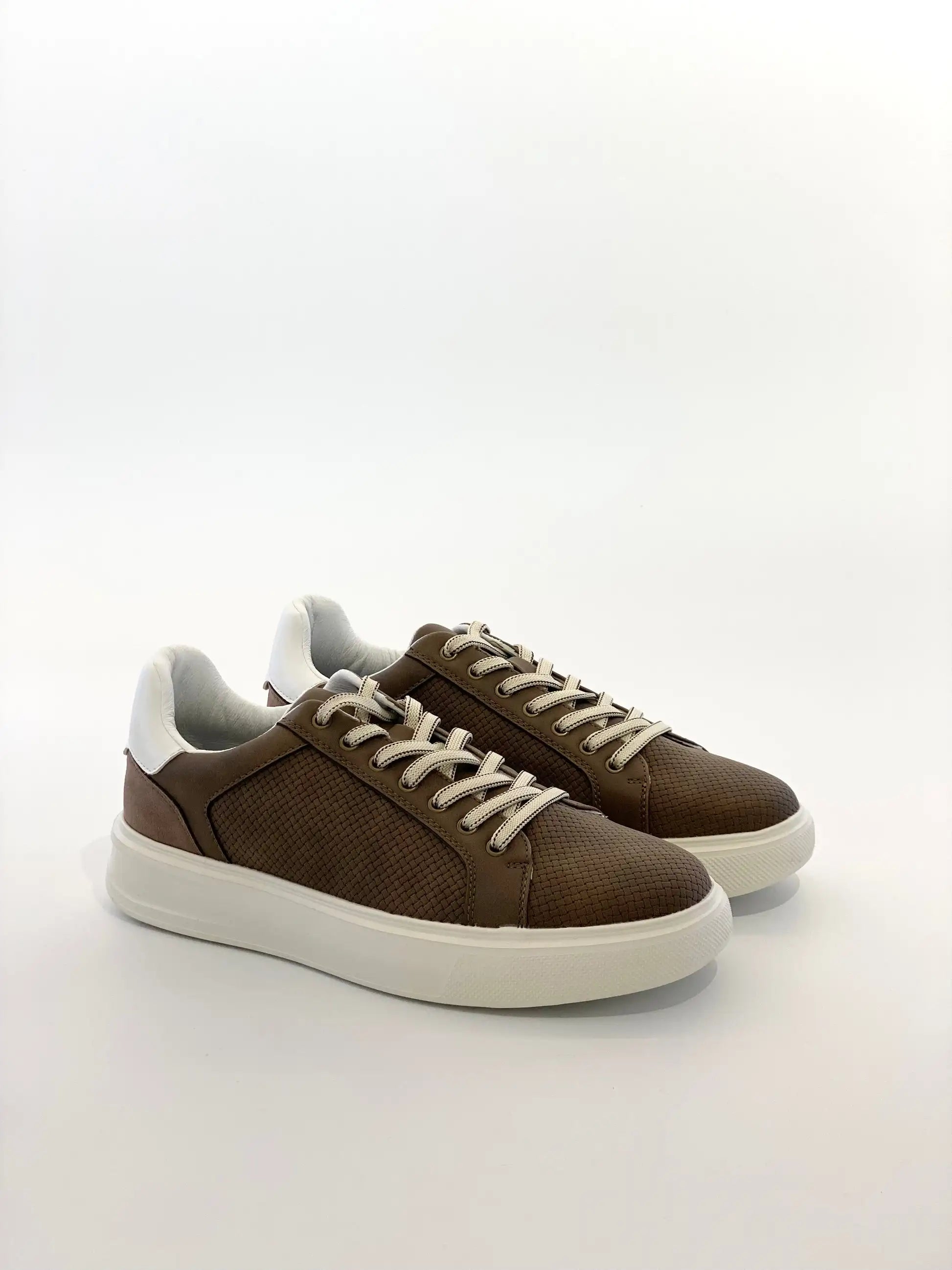 Baskets blanches pour hommes en cuir PU, chaussures décontractées à lacets, légères, respirantes, confortables, chaussures de marche basses à la mode Camara Shopping Baskets blanches pour hommes en cuir PU, chaussures décontractées à lacets, légères, respirantes, confortables, chaussures de marche basses à la mode