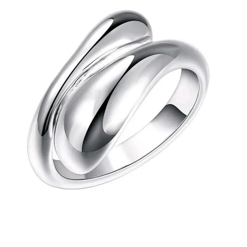 Mode S925 argent aiguille boucles d'oreilles bague Bracelet ensemble Simple personnalité femmes goutte d'eau quatre pièces ensemble de bijoux pour les femmes cadeau Camara Shopping Mode S925 argent aiguille boucles d'oreilles bague Bracelet ensemble Simple personnalité femmes goutte d'eau quatre pièces ensemble de bijoux pour les femmes cadeau