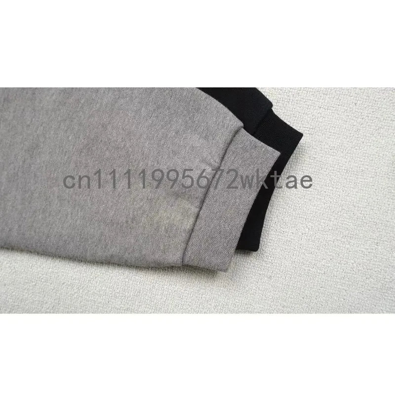 Ensemble de jogging classique pour homme, sweats à capuche oversize, design de luxe, lettres 3D en silicone sur le devant et le dos, ensemble de vêtements de couple style streetwear Camara Shopping Ensemble de jogging classique pour homme, sweats à capuche oversize, design de luxe, lettres 3D en silicone sur le devant et le dos, ensemble de vêtements de couple style streetwear
