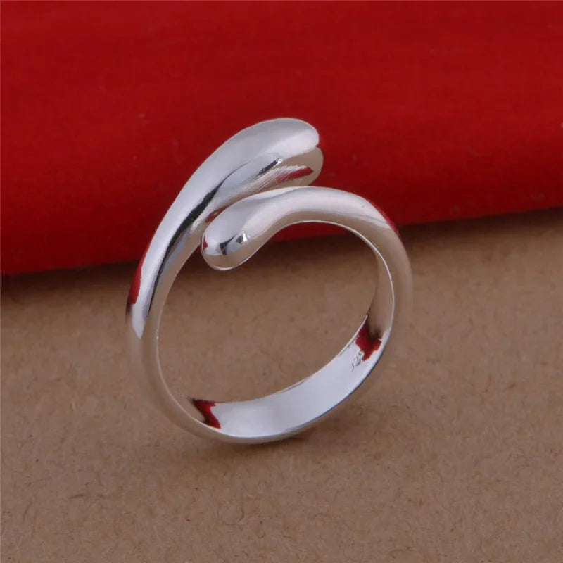 Mode S925 argent aiguille boucles d'oreilles bague Bracelet ensemble Simple personnalité femmes goutte d'eau quatre pièces ensemble de bijoux pour les femmes cadeau Camara Shopping Mode S925 argent aiguille boucles d'oreilles bague Bracelet ensemble Simple personnalité femmes goutte d'eau quatre pièces ensemble de bijoux pour les femmes cadeau