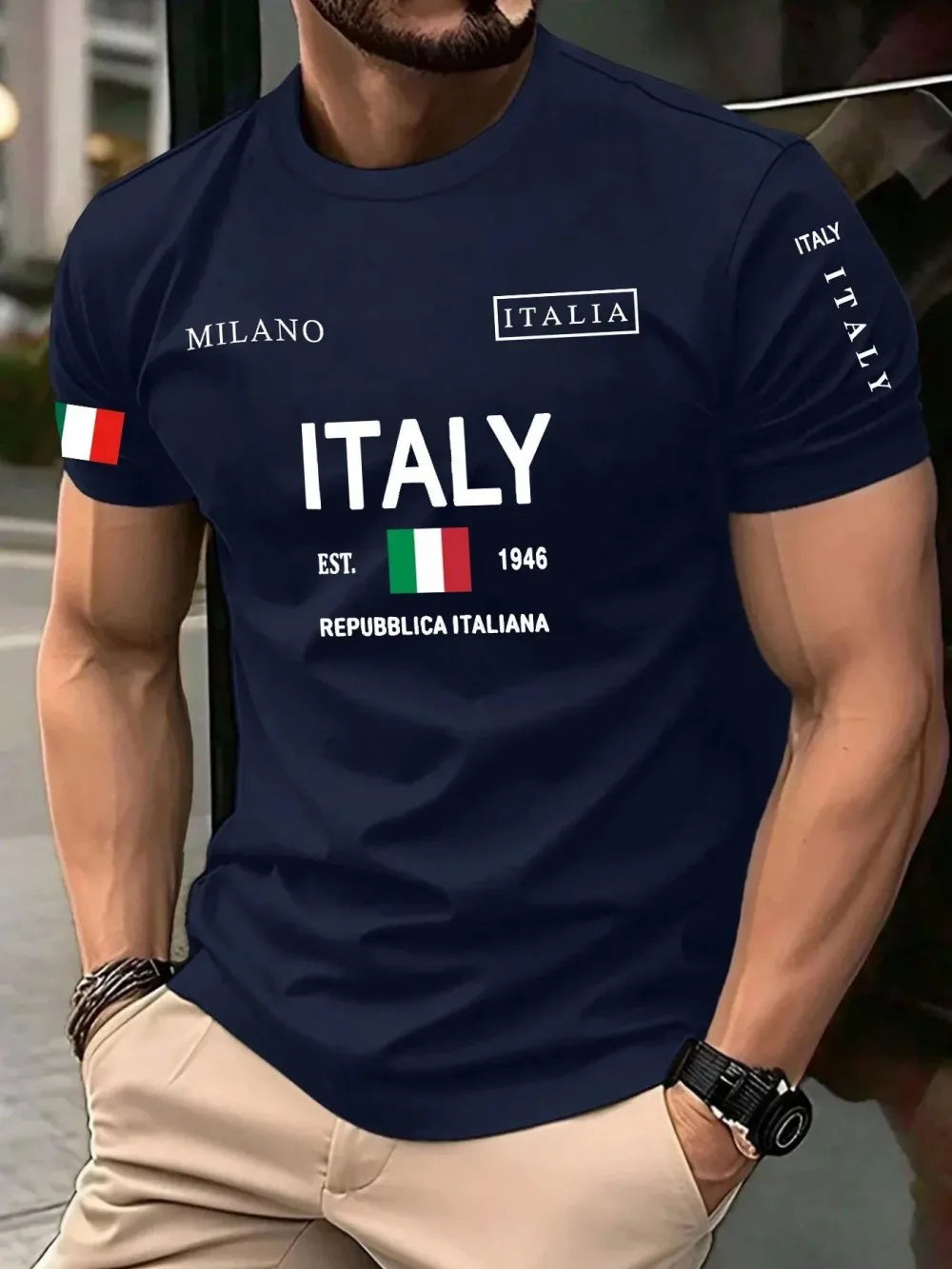 T-shirt d'été pour hommes européens et américains, imprimé lettres Milan, doux et respirant, col rond, haut décontracté urbain pour l'extérieur Camara Shopping T-shirt d'été pour hommes européens et américains, imprimé lettres Milan, doux et respirant, col rond, haut décontracté urbain pour l'extérieur