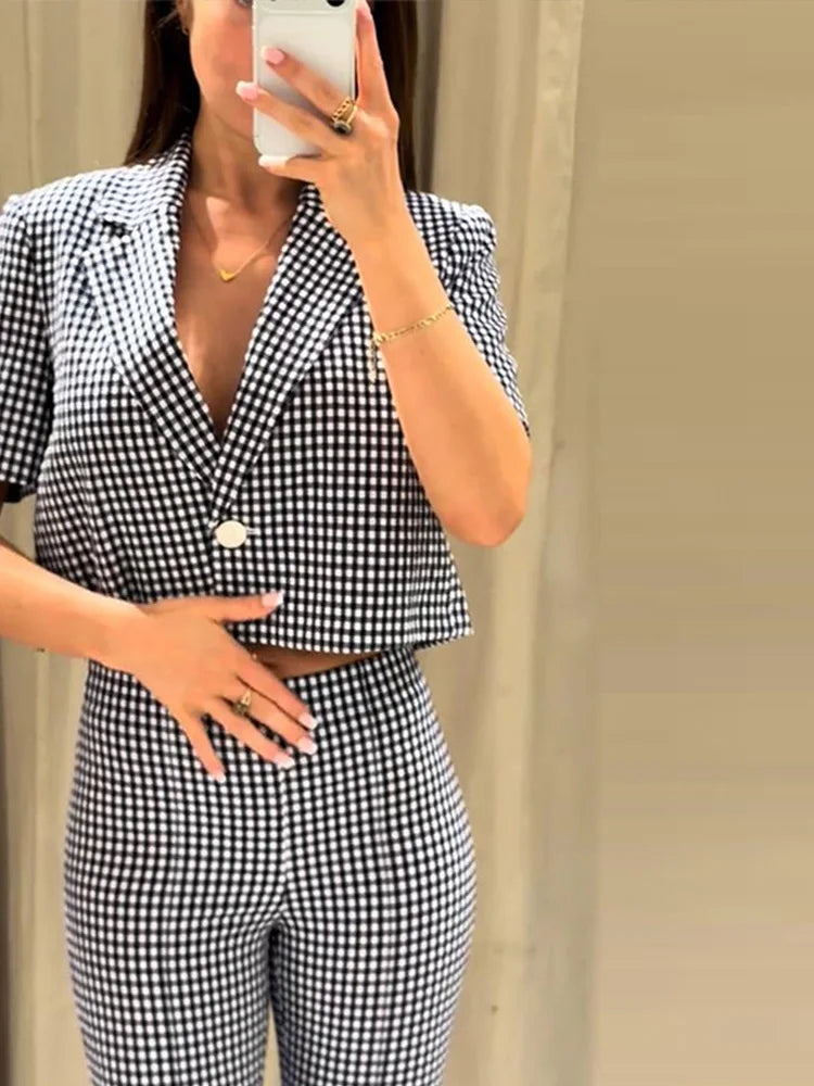 Ensemble pantalon et blazer à un bouton pour femme, blazer à revers et manches courtes, pantalon capri, ensemble deux pièces, costume à carreaux tendance pour femme 2026 Camara Shopping Ensemble pantalon et blazer à un bouton pour femme, blazer à revers et manches courtes, pantalon capri, ensemble deux pièces, costume à carreaux tendance pour femme 2026