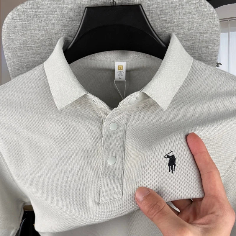 Polo homme 100 % coton pur de marque haut de gamme, manches courtes, broderie poney, collection été 2026, style luxe, haut de golf, t-shirt décontracté Camara Shopping Polo homme 100 % coton pur de marque haut de gamme, manches courtes, broderie poney, collection été 2026, style luxe, haut de golf, t-shirt décontracté