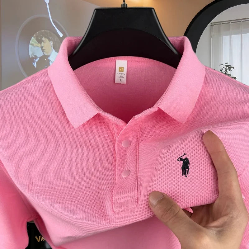 Polo homme 100 % coton pur de marque haut de gamme, manches courtes, broderie poney, collection été 2026, style luxe, haut de golf, t-shirt décontracté Camara Shopping Polo homme 100 % coton pur de marque haut de gamme, manches courtes, broderie poney, collection été 2026, style luxe, haut de golf, t-shirt décontracté
