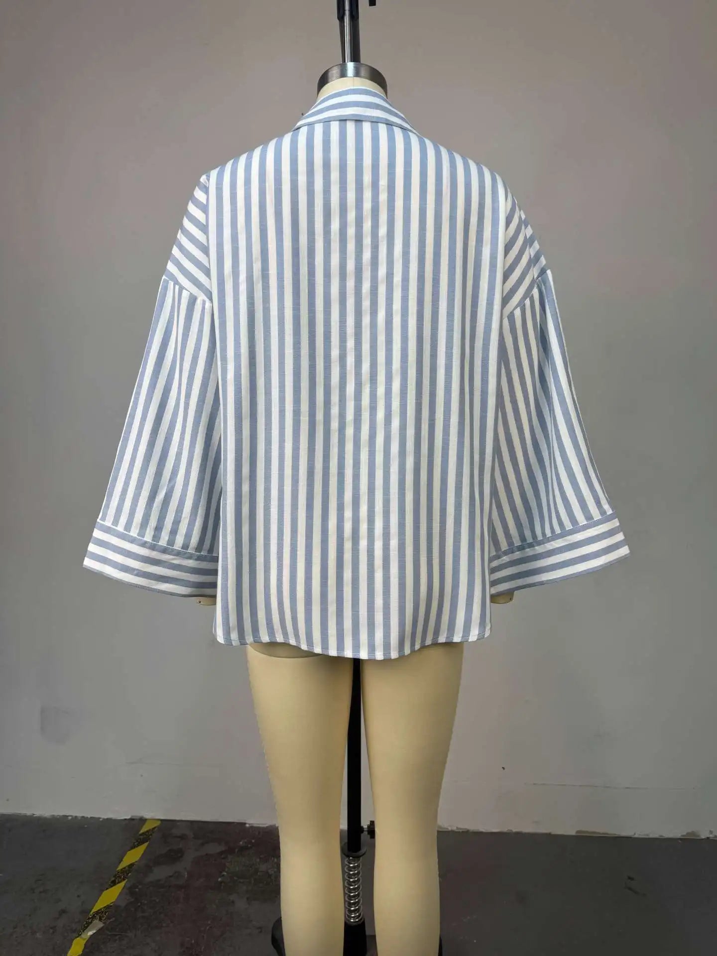 Chemisiers femmes chemise col rabattu manches longues hauts rayé Y2k Streetwear élégant épissure chemises décontracté travail ample 2025 automne Camara Shopping Chemisiers femmes chemise col rabattu manches longues hauts rayé Y2k Streetwear élégant épissure chemises décontracté travail ample 2025 automne