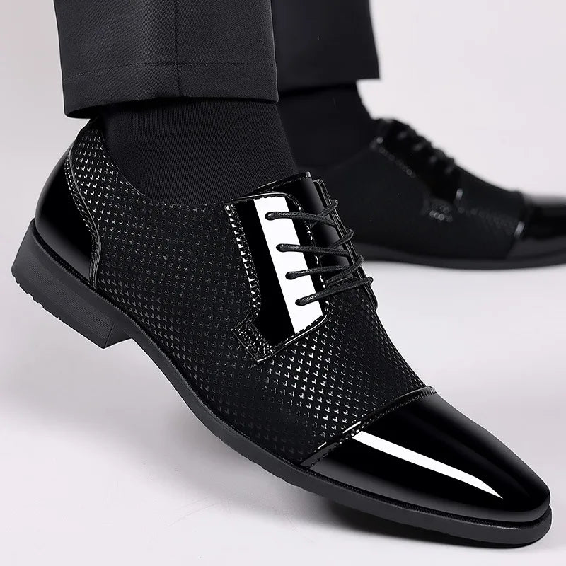 Chaussures habillées classiques pour hommes, style Oxford à bout pointu, à lacets, en cuir, pour le bureau, les mariages et les fêtes, grandes tailles Camara Shopping Chaussures habillées classiques pour hommes, style Oxford à bout pointu, à lacets, en cuir, pour le bureau, les mariages et les fêtes, grandes tailles