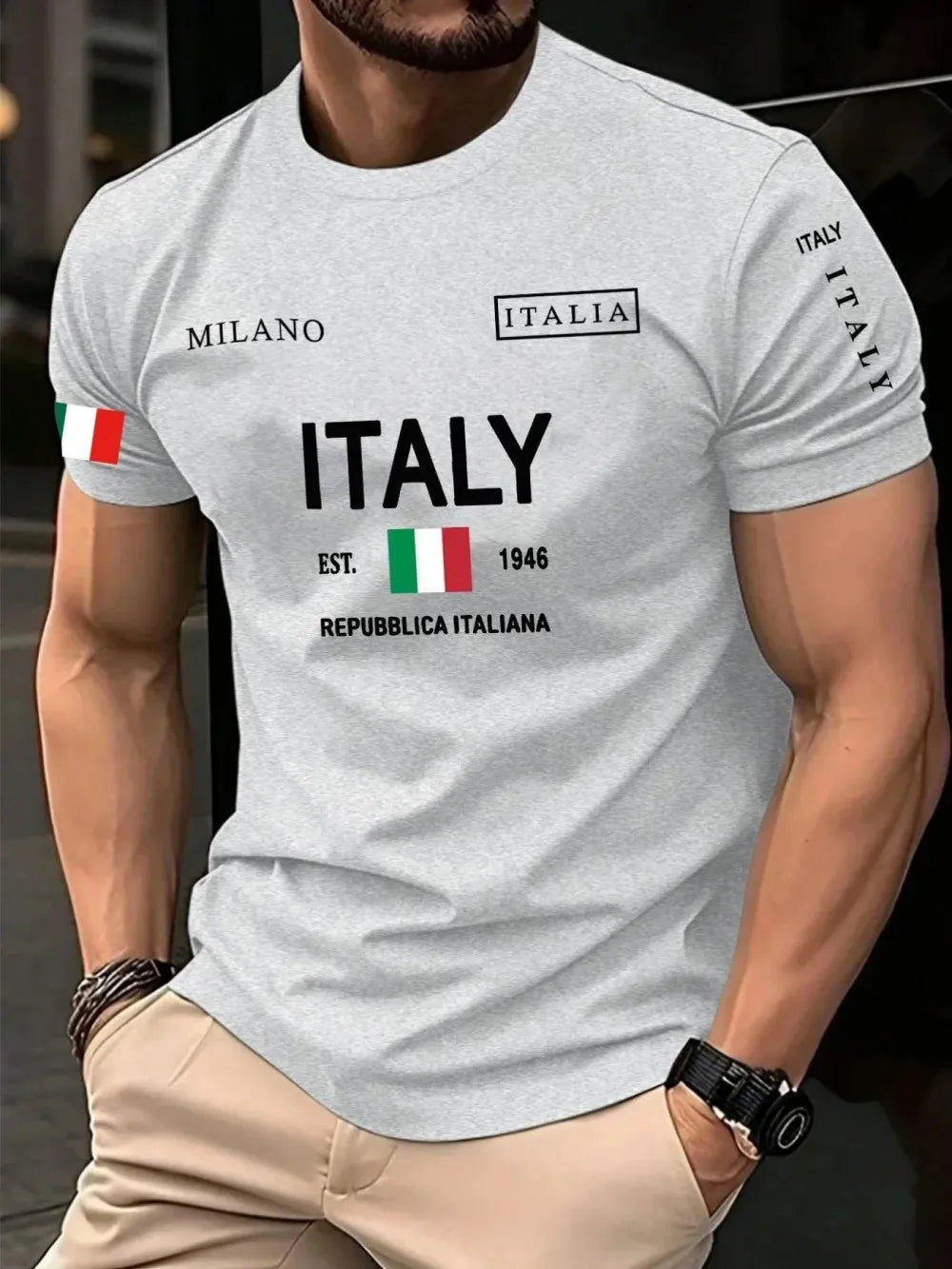 T-shirt d'été pour hommes européens et américains, imprimé lettres Milan, doux et respirant, col rond, haut décontracté urbain pour l'extérieur Camara Shopping T-shirt d'été pour hommes européens et américains, imprimé lettres Milan, doux et respirant, col rond, haut décontracté urbain pour l'extérieur