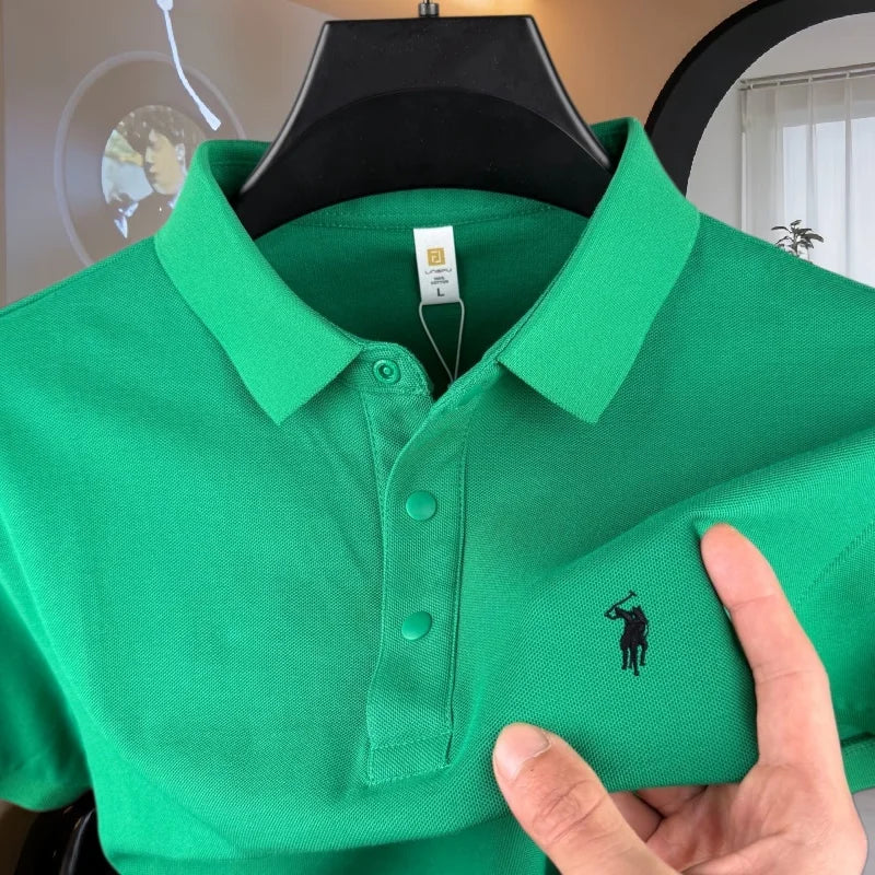 Polo homme 100 % coton pur de marque haut de gamme, manches courtes, broderie poney, collection été 2026, style luxe, haut de golf, t-shirt décontracté Camara Shopping Polo homme 100 % coton pur de marque haut de gamme, manches courtes, broderie poney, collection été 2026, style luxe, haut de golf, t-shirt décontracté