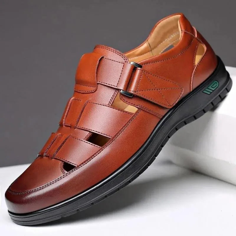 Chaussures en cuir pour hommes, tenue d'affaires décontractée, chaussures simples, semelle souple, antidérapantes, sandales d'été pour vieux papa, noires Camara Shopping Chaussures en cuir pour hommes, tenue d'affaires décontractée, chaussures simples, semelle souple, antidérapantes, sandales d'été pour vieux papa, noires