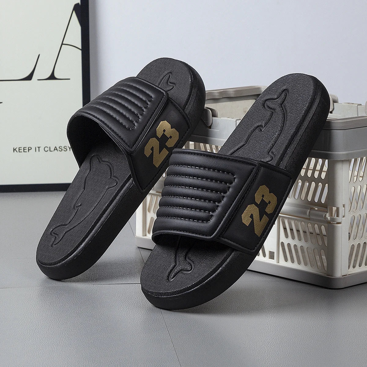 Tongs d'été respirantes pour hommes, pantoufles légères à séchage rapide, confortables, pour l'intérieur et l'extérieur, chaussures de plage imperméables Camara Shopping Tongs d'été respirantes pour hommes, pantoufles légères à séchage rapide, confortables, pour l'intérieur et l'extérieur, chaussures de plage imperméables